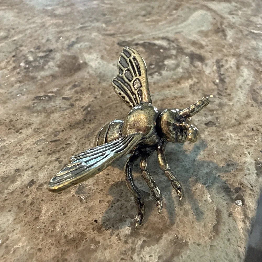 Brass Bumble Bee Collectible Desk Decor Mini Statue 1